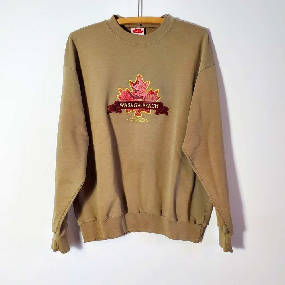 Vintage Wasaga Beach Ontario Canada Made Maple Leaf Retro Sweatshirt